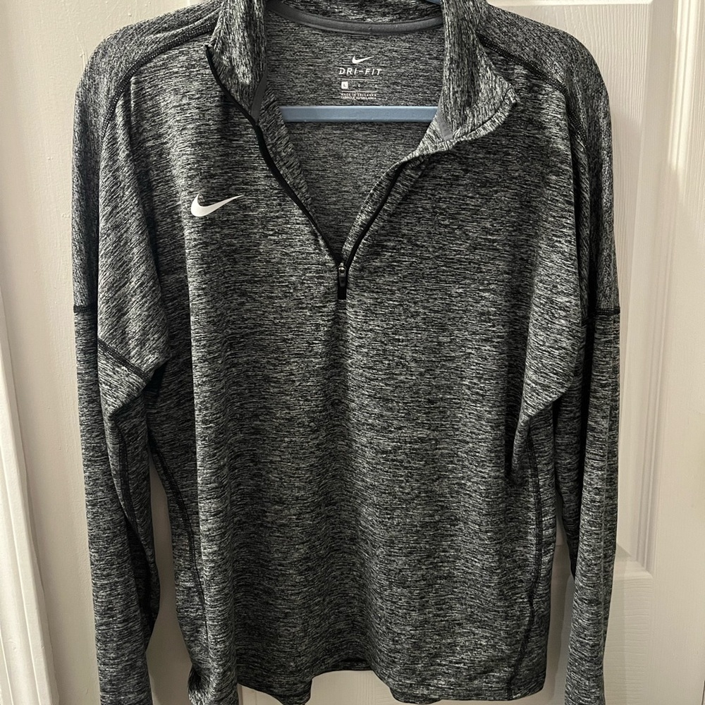 Nike Dri-Fit pullover